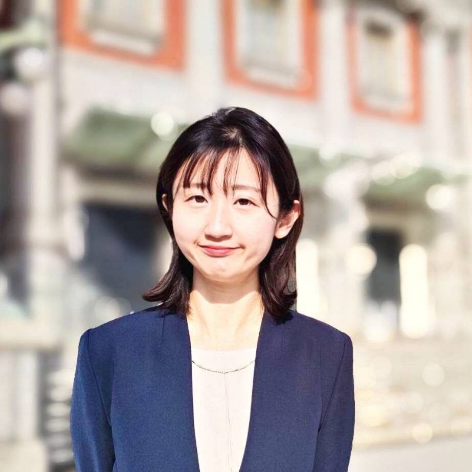 大阪行政書士南侑希